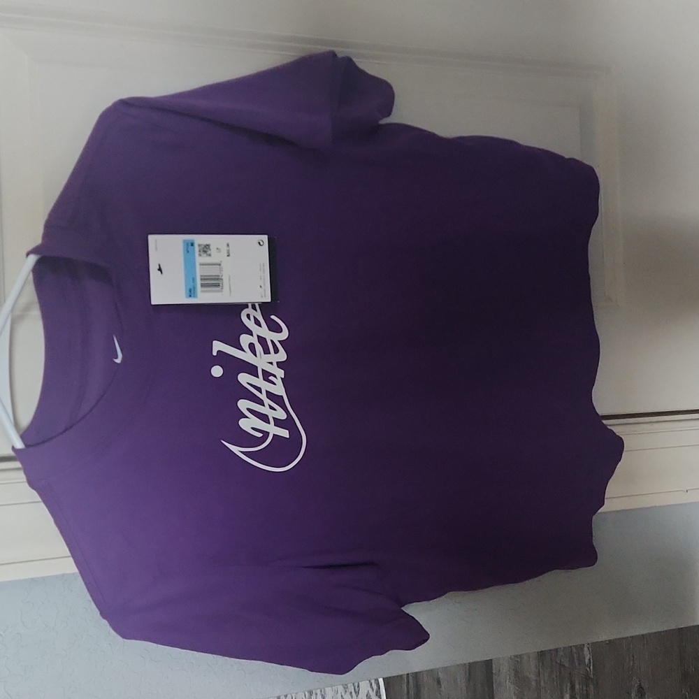 Nike girls shirt